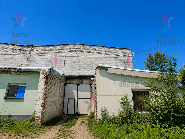 Сдаётся в аренду отдельно стоящее производственное складское помещение, расположенное на ул. Заводская, Куйбышевский район. Общая площадь 1404 кв.м, из которой: Производственно складское помещение, 1214 кв.м: 
- Есть возможность деления; 
- Здание кирпичн