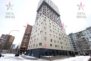 Продаётся универсальное нежилое помещение в центральном престижном районе города с очень развитой инфраструктурой, в жилом доме
современной постройки...