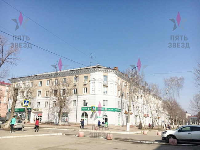 Сдается в аренду нежилое помещение на 1 линии ул.Миронова д.4. 
Отдельный вход, функциональная планировка, все коммуникации, мощности электроэнергии 15 кВт.
Высокий пешеходный и транспортный трафик. 
Рядом расположены остановки общественного транспорта, п