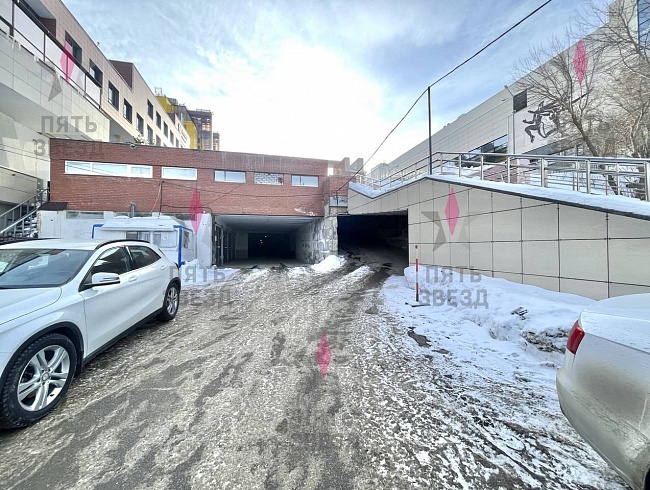 Продам гараж в ГСК - 518 площадью 18 кв.м. Въезд с...